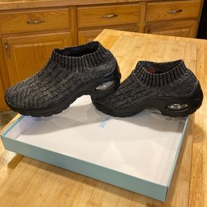 Smokey gray stretchy higher top sneaker